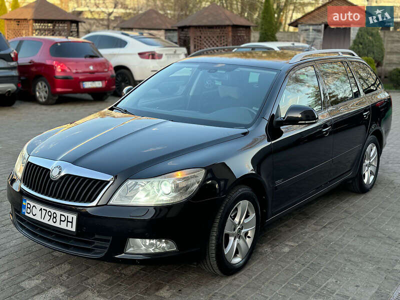 Универсал Skoda Octavia 2010 в 
