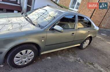 Ліфтбек Skoda Octavia 2003 в 