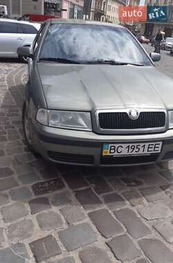 Ліфтбек Skoda Octavia 2003 в 