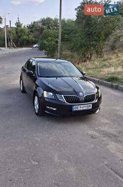 Лифтбек Skoda Octavia 2017 в Николаеве