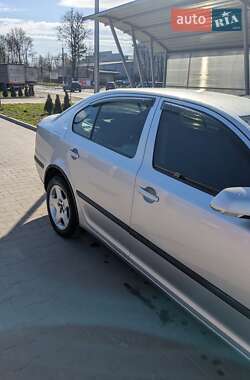 Ліфтбек Skoda Octavia 2006 в 