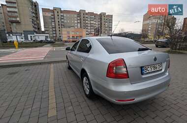 Лифтбек Skoda Octavia 2010 в 