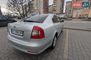 Лифтбек Skoda Octavia 2010 в 