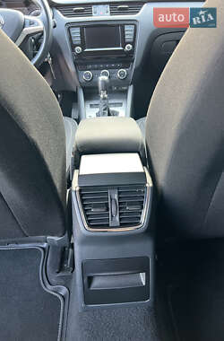 Лифтбек Skoda Octavia 2015 в 