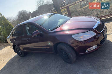 Лифтбек Skoda Octavia 2010 в 