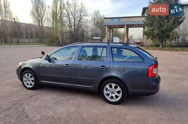Универсал Skoda Octavia 2010 в 