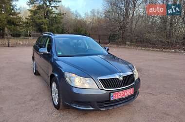Универсал Skoda Octavia 2010 в 