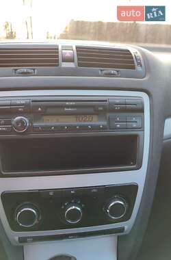 Универсал Skoda Octavia 2010 в 