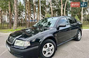 Лифтбек Skoda Octavia 2008 в 