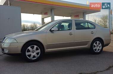 Ліфтбек Skoda Octavia 2004 в 