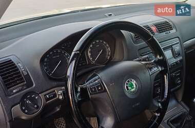 Ліфтбек Skoda Octavia 2004 в 