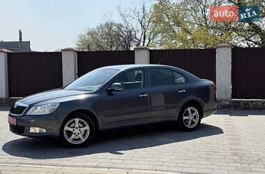 Лифтбек Skoda Octavia 2012 в 