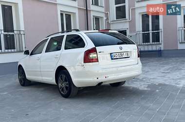 Универсал Skoda Octavia 2012 в 