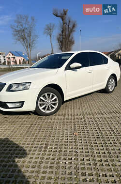 Лифтбек Skoda Octavia 2013 в 
