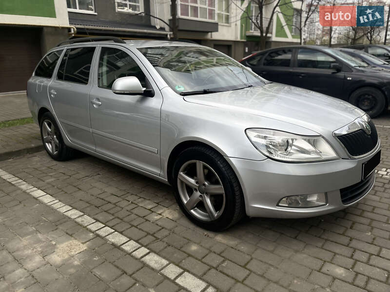Універсал Skoda Octavia 2012 в Івано-Франківську