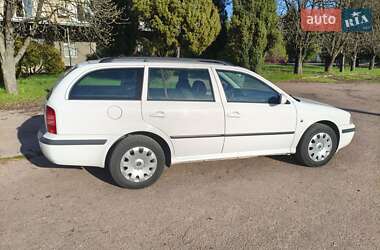 Ліфтбек Skoda Octavia 2009 в 