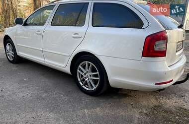Универсал Skoda Octavia 2011 в 