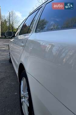 Универсал Skoda Octavia 2011 в 
