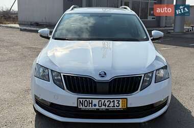 Универсал Skoda Octavia 2019 в Радивилове
