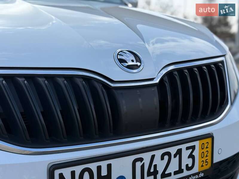 Универсал Skoda Octavia 2019 в Радивилове