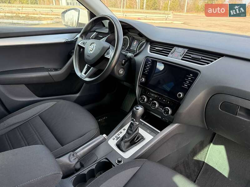 Универсал Skoda Octavia 2019 в Радивилове