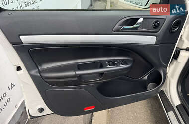 Универсал Skoda Octavia 2011 в 