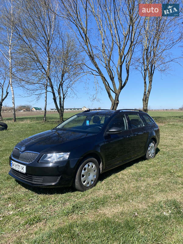 Універсал Skoda Octavia 2015 в Дубні