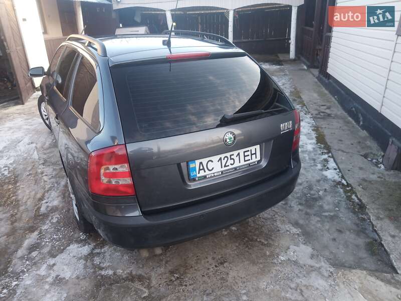 Універсал Skoda Octavia 2008 в Локачах