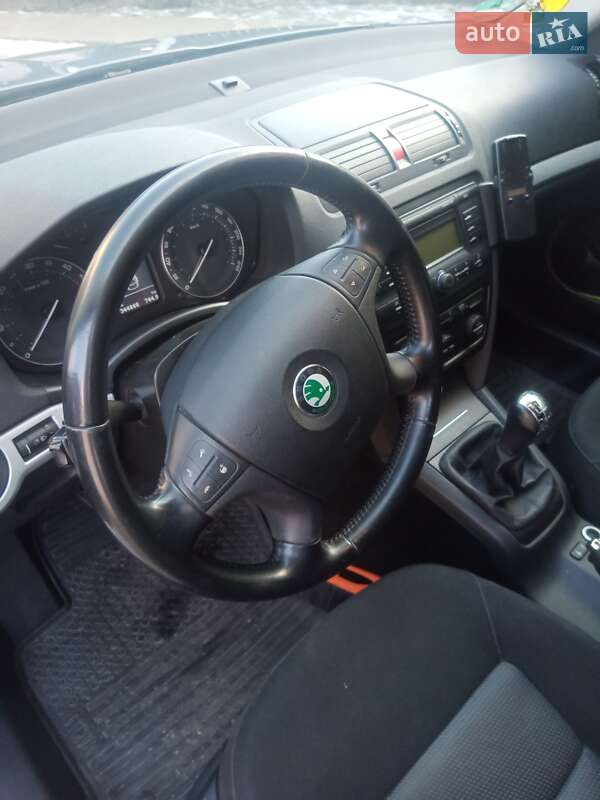 Універсал Skoda Octavia 2008 в Локачах