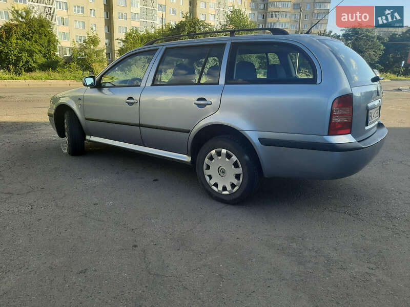 Универсал Skoda Octavia 2003 в 