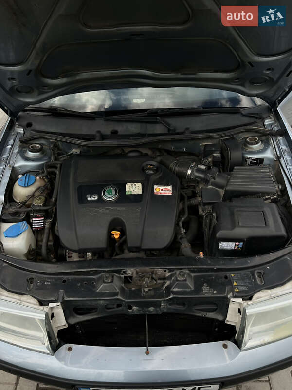 Лифтбек Skoda Octavia 2003 в Львове
