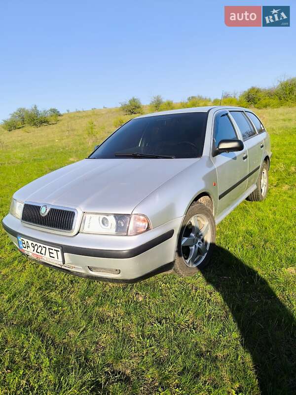 Skoda Octavia 2000