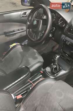 Ліфтбек Skoda Octavia 2010 в 