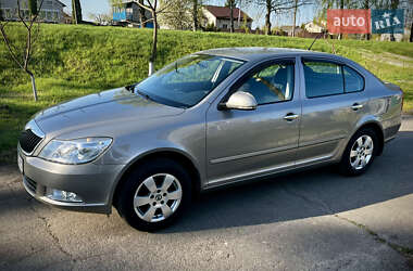 Лифтбек Skoda Octavia 2011 в 