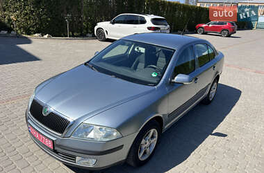 Лифтбек Skoda Octavia 2005 в 