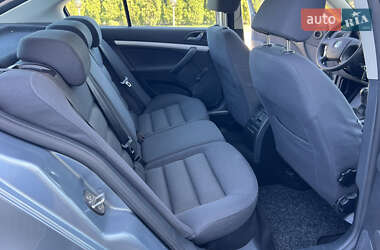 Лифтбек Skoda Octavia 2005 в 