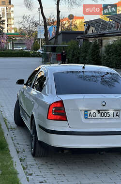 Лифтбек Skoda Octavia 2006 в 