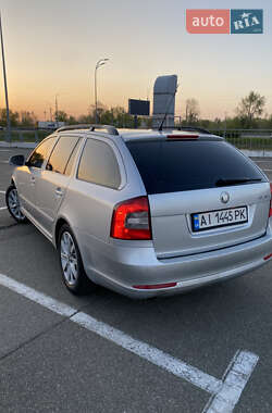 Универсал Skoda Octavia 2010 в 
