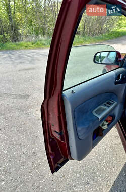 Ліфтбек Skoda Octavia 1999 в 