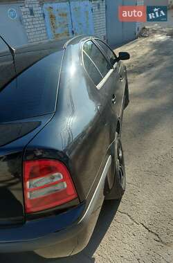 Лифтбек Skoda Octavia 2006 в 