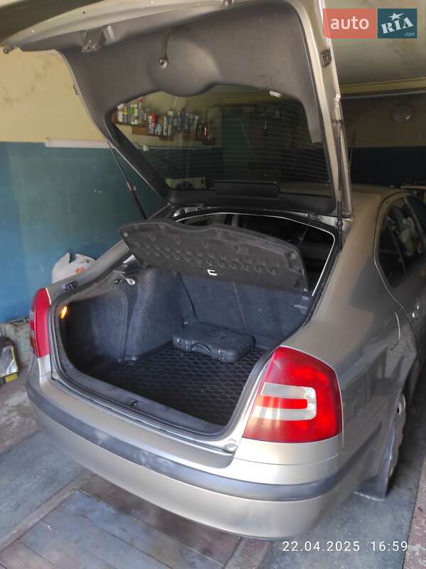 Ліфтбек Skoda Octavia 2008 в Дніпрі