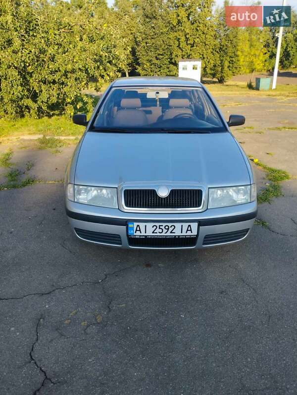 Лифтбек Skoda Octavia 2004 в Березане