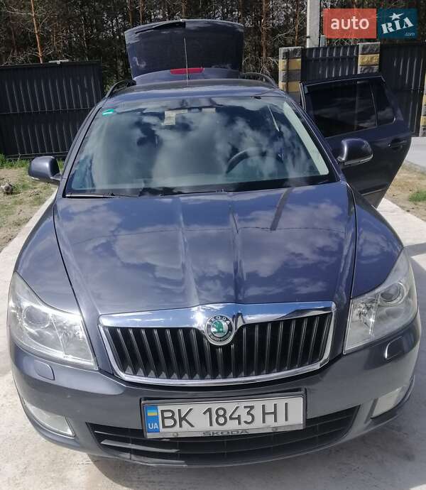 Универсал Skoda Octavia 2010 в Вараше