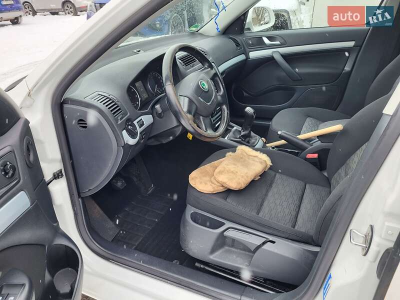 Универсал Skoda Octavia 2011 в Полтаве фото 15 Универсал Skoda Octavia 2011 в Полтаве