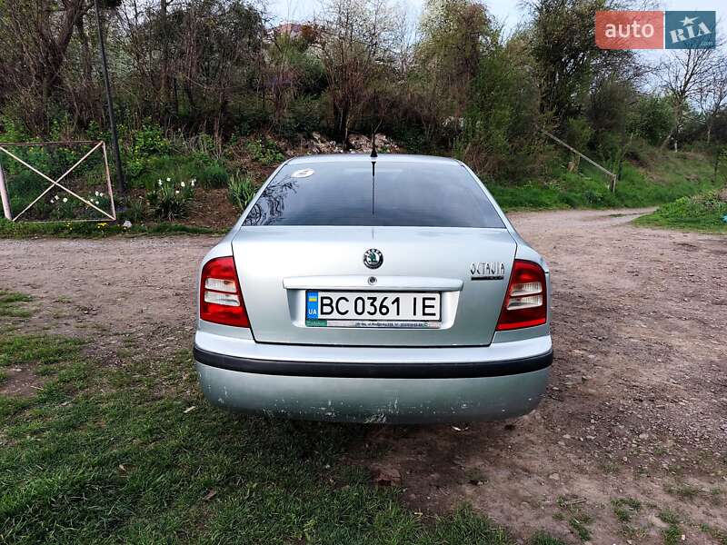 Лифтбек Skoda Octavia 2008 в Львове
