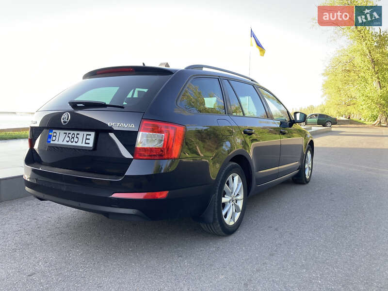 Универсал Skoda Octavia 2015 в Светловодске