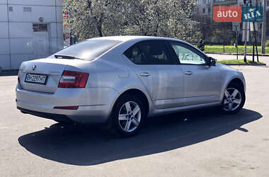 Лифтбек Skoda Octavia 2016 в 