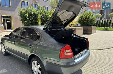 Ліфтбек Skoda Octavia 2005 в 