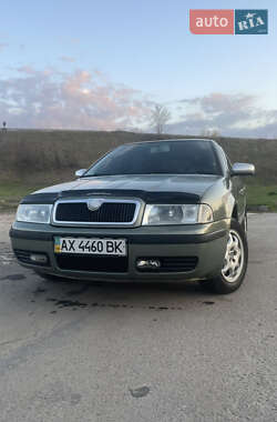 Лифтбек Skoda Octavia 2003 в 