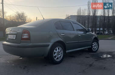 Лифтбек Skoda Octavia 2003 в 